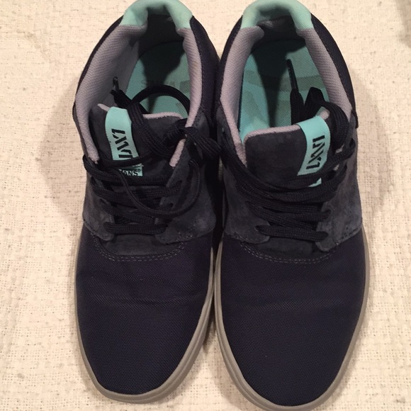 light and comfy shoes